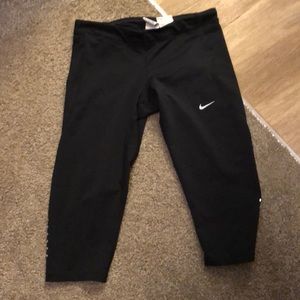 NIKE Black Crop Pants